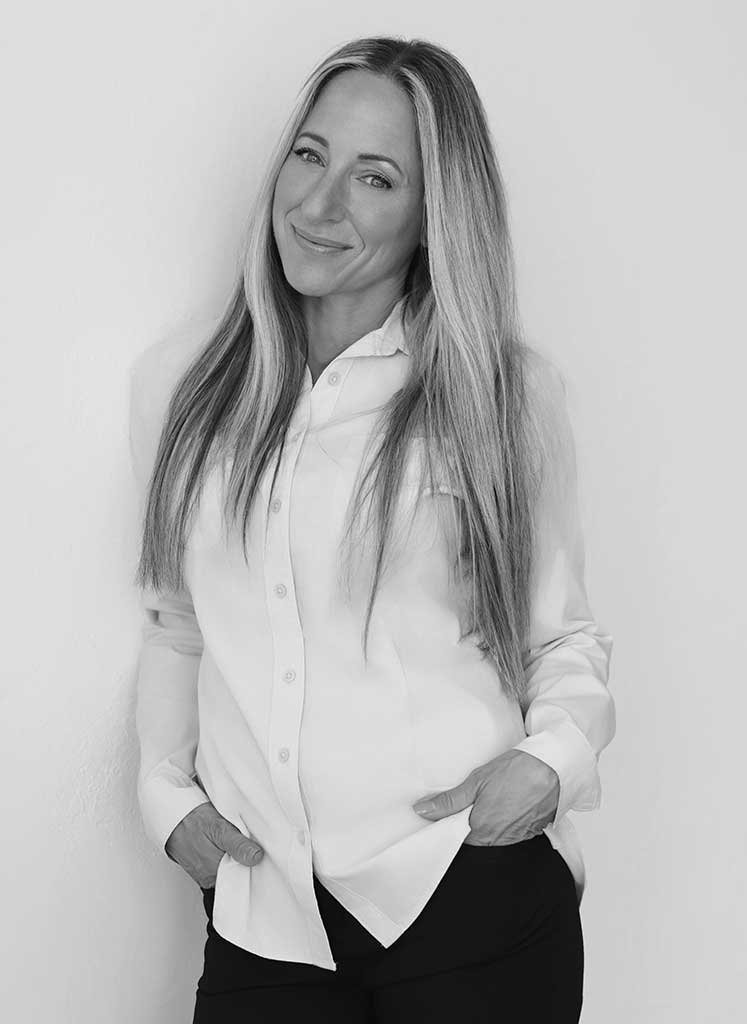 headshot of Sandra Parracino